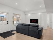 1 Bedroom Apartment for Rent at 142 Canoe Cres Sw...