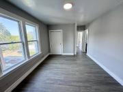 1 Bedroom Apartment for Rent at 1518 University Ave W...