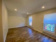 1 Bedroom Apartment for Rent at 21 Locke Street South,...