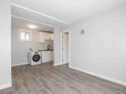 1 Bedroom Apartment for Rent at 268 Rosslyn Ave N,...