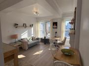 1 Bedroom Apartment for Rent at Rue Aylmer, Montréal, QC...