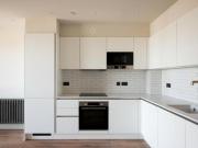 1 Bedroom Apartment For Rent In 18 Ashley Road, London