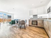 1 bedroom apartment for rent in 1 bed, 4th floor, Coot,...