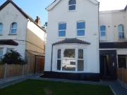 1 bedroom apartment for rent in Beulah Crescent,...