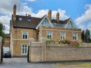 1 Bedroom Apartment For Rent In Bridgnorth Road
