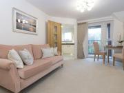 1 Bedroom Apartment For Rent In Crowthorne, Berkshire