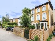 1 Bedroom Apartment For Rent In Croydon