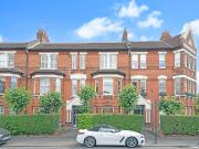 1 bedroom apartment for rent in Ferme Park Road, London, N8