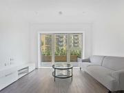 1 Bedroom Apartment For Rent In Green Park, Reading
