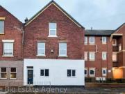1 bedroom apartment for rent in High Street,...