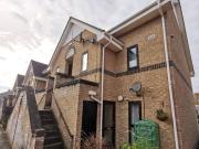 1 bedroom apartment for rent in Kenilworth Gardens...