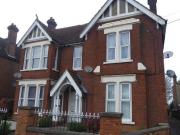 1 Bedroom Apartment For Rent In Kimbolton Avenue