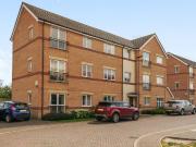 2 bedroom apartment for rent in Rathbone Crescent,...