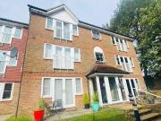 1 bedroom apartment for rent in Tuscany Gardens Crawley...