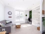 1 bedroom apartment for rent in Upper Terrace Road,...
