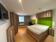 1 bedroom apartment for rent in Venn Street,...
