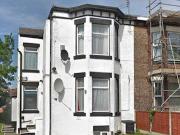 1 bedroom apartment for rent in Victoria Crescent...