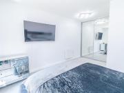1 bedroom apartment for sale in Canal Street, Campbell...