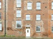 1 Bedroom Apartment For Sale In Gloucester, Gloucestershire