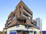 1 Bedroom Apartment For Sale In Stratford, London