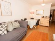 1 Bedroom Apartment House to Rent