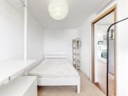 1 Bedroom Apartment House to Rent