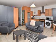 1 Bedroom Apartment in Century City