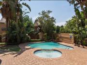 1 Bedroom Apartment in Douglasdale