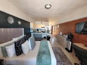 1 Bedroom Apartment in Humewood