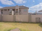 1 Bedroom Apartment in Klippoortje