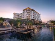 1 Bedroom Apartment in Waterfront