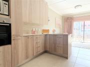 1 Bedroom Apartment in Waterkloof Ridge