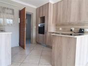 1 Bedroom Apartment in Waterkloof Ridge