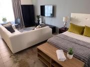 1 Bedroom Apartment in Zonnebloem