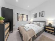 1 Bedroom Apartment Kingston Upon Thames Kingston Upon...