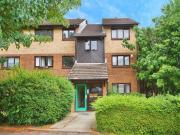 1 Bedroom Apartment London Greater London 93082206