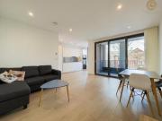 1 Bedroom Apartment London Greater London 96692058