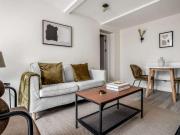 1 Bedroom Apartment London London 95625670