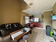 1 Bedroom Apartment Rented in Zwartkop Golf Estate
