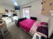 1 Bedroom Apartment Southampton Hampshire 99973806