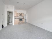 1 Bedroom Apartment Southend On Sea Southend On Sea 92693466