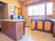 1 Bedroom Apartment To Let in Die Bult