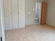 1 Bedroom Apartment To Let in Universitas