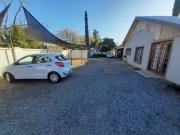 1 Bedroom Apartment To Let in Universitas