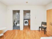 1 bedroom apartment to rent Castle Street, Luton,...