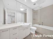 1 Bedroom Apartment Unfurnished in Docklands
