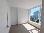 1 Bedroom available steps away from King george station
