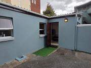 1 Bedroom bachelor apartment to rent in Rosebank, Cape Town