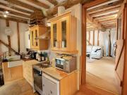 1 bedroom barn conversion to rent