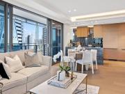 1 Bedroom Beachfront Apartment Complimented by 5 star...